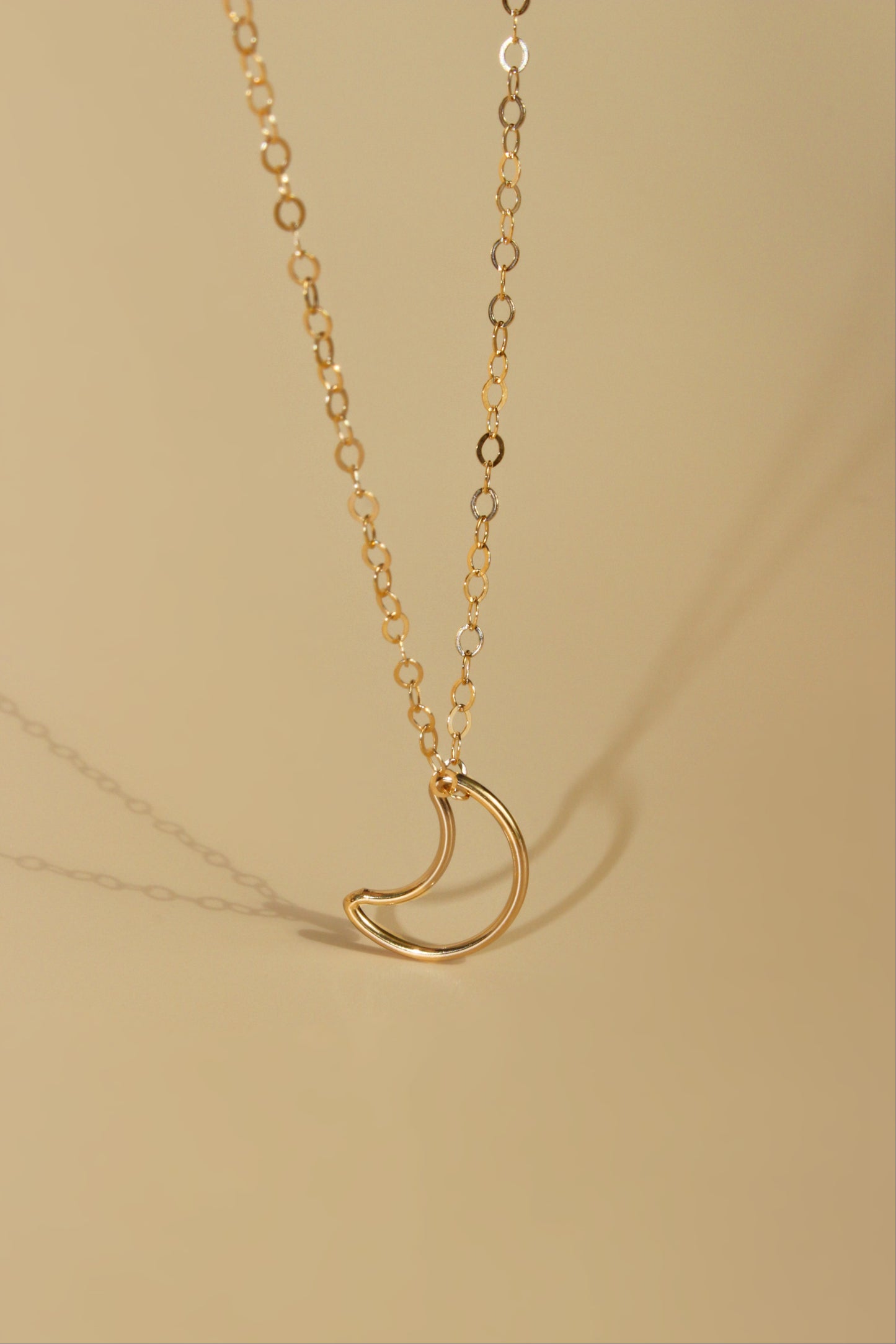 Moon or Heart wire catcher ∙ 14K Gold Filled Necklace ∙ Moon pendant charm necklace