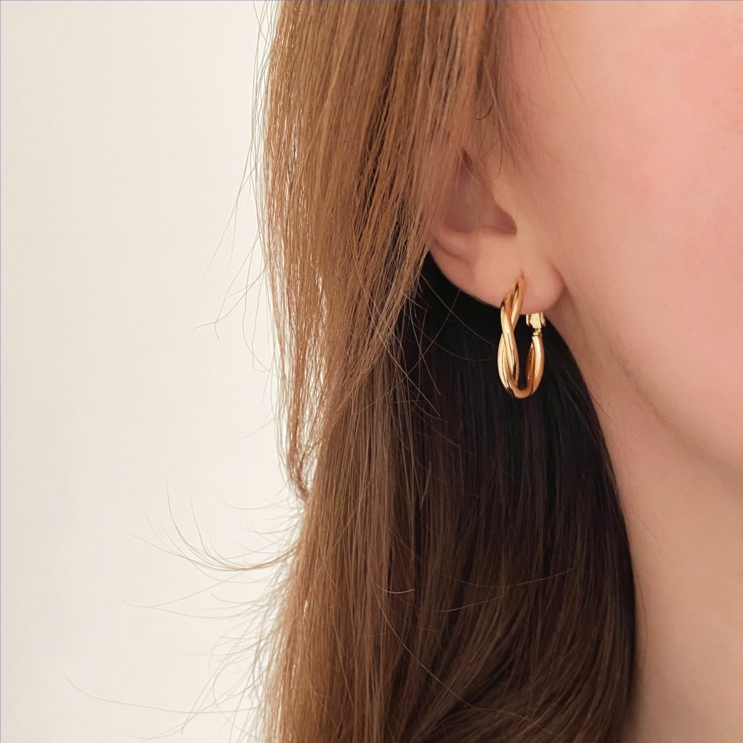 QUEENLY - Boucles d'oreilles torsadées or 14k