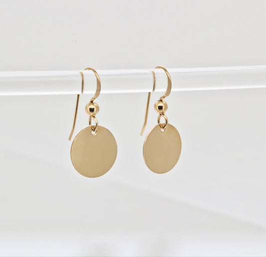 Flattering Minimal 14k Gold Filled Earrings ∙ Hammered Disc Drop Earrings ∙ Wedding Jewelry ∙ Dangle Earrings