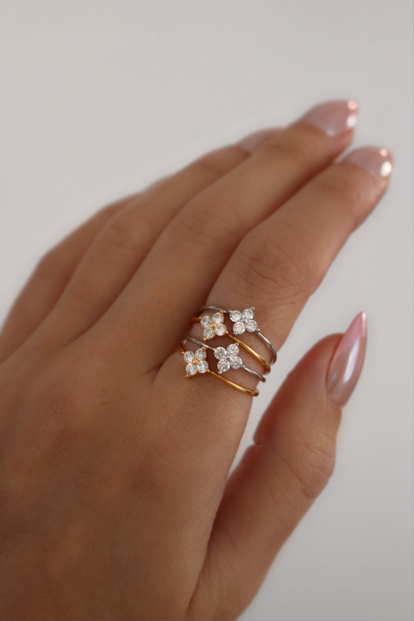 Floral Flower Diamond Ring For Her · 18k Gold and 925 Sterling Silver Ring