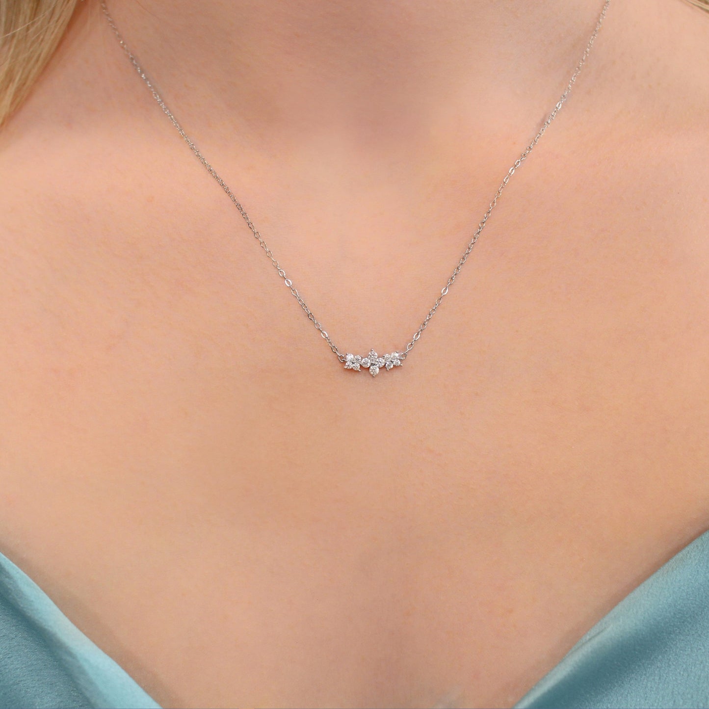 925 Sterling Silver Dainty Flower Necklace ∙ Trio Flower Chain