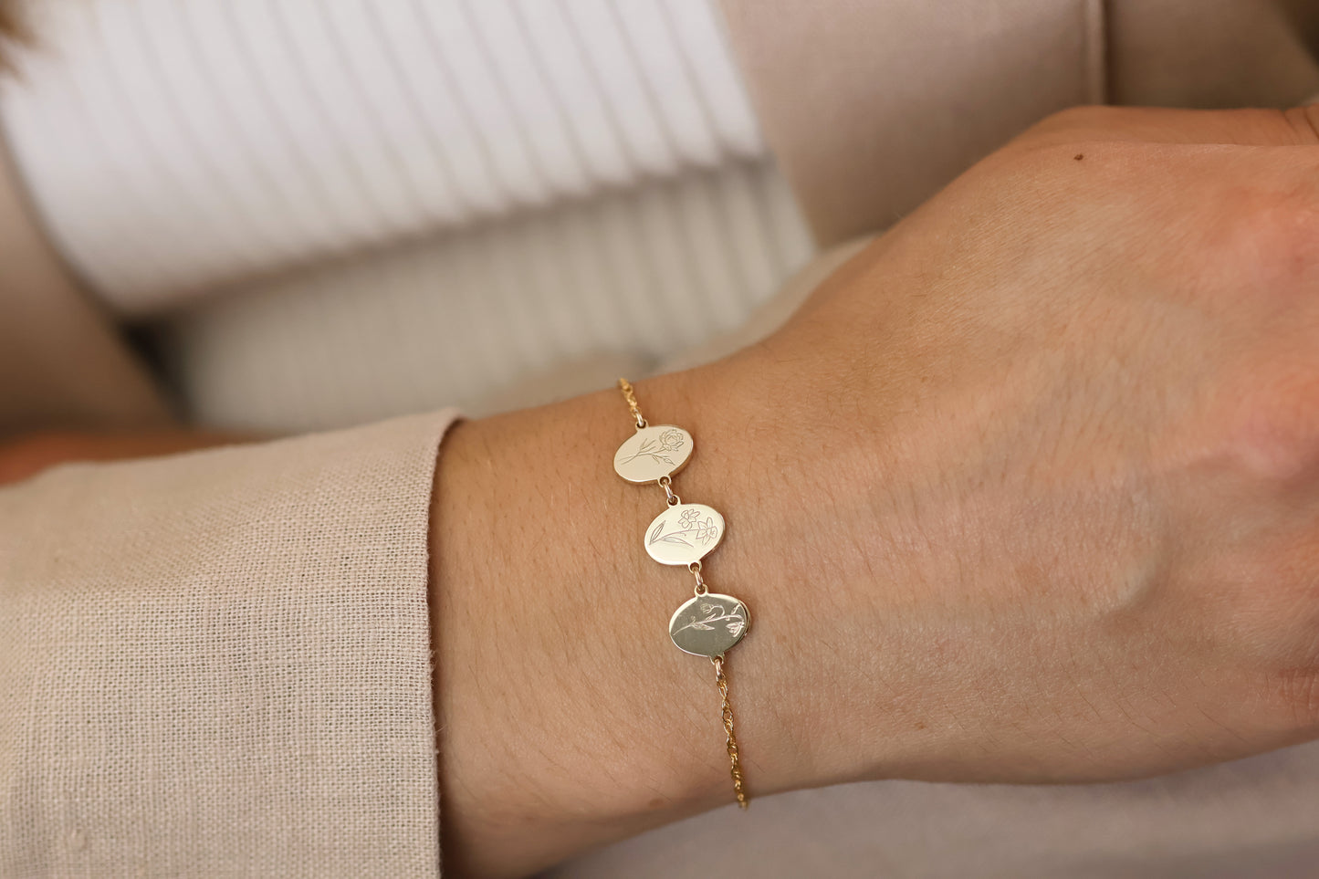 Birth Flower Bracelet in 14k Gold Filled · Waterproof Bracelet · Botanical Bracelet