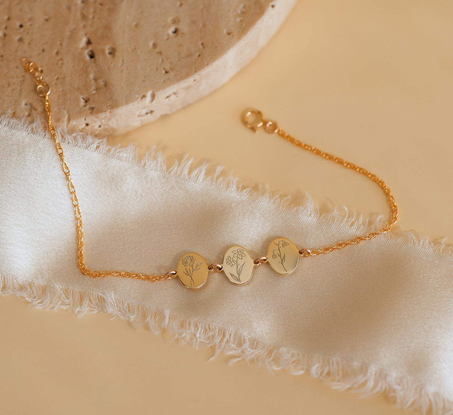 Birth Flower Bracelet in 14k Gold Filled · Waterproof Bracelet · Botanical Bracelet