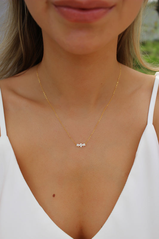 925 Sterling Silver Dainty Flower Necklace ∙ Trio Flower Chain