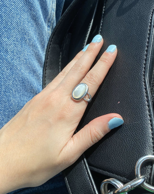 925 Sterling Silver Oval Geometric Natural Shell Ring