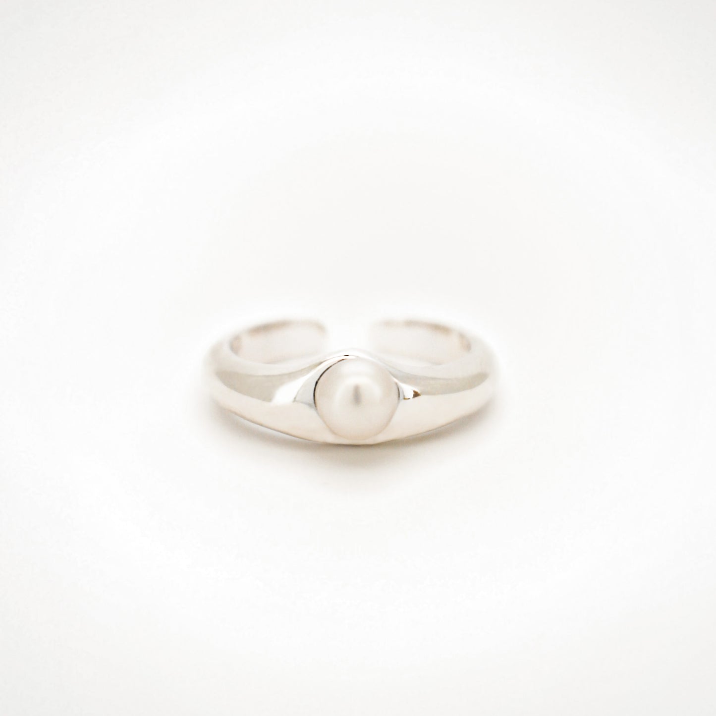 COCO - 925 Sterling Silver Solitaire Pearl Ring