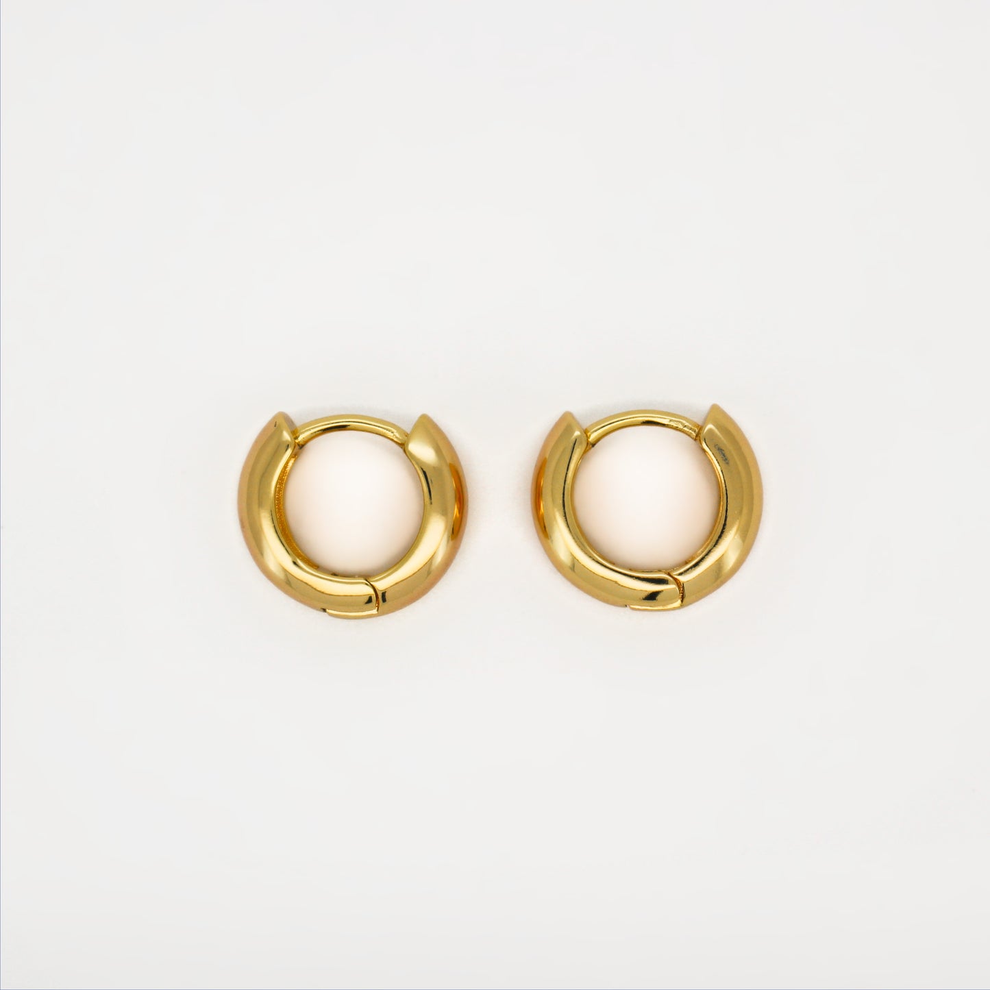 ROMEO - Timeless Chunky Small Gold Hoops Earrings ∙ 14mm