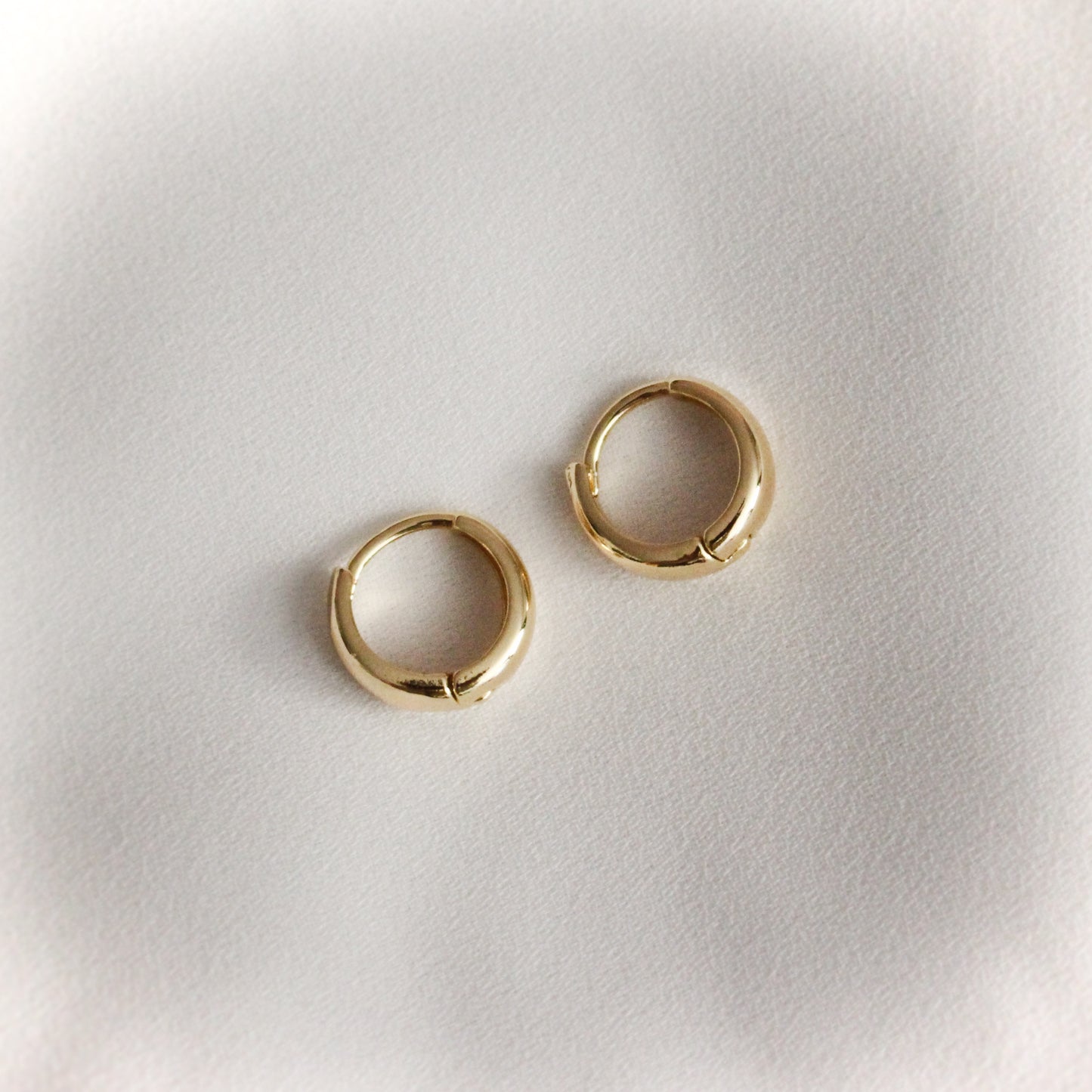 14k gold hoops earrings in 12mm