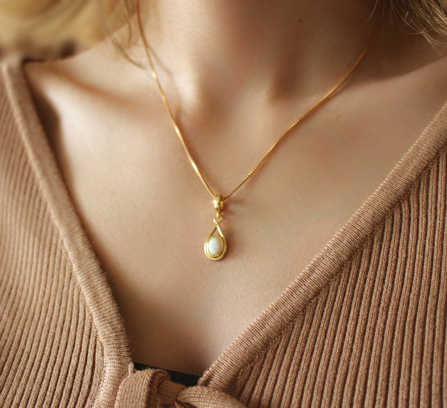 White opal pendant and 14Kt Gold Filled necklace ∙ Oval teardrop bezel opal ∙ Necklace for women ∙ Birthstone Gift
