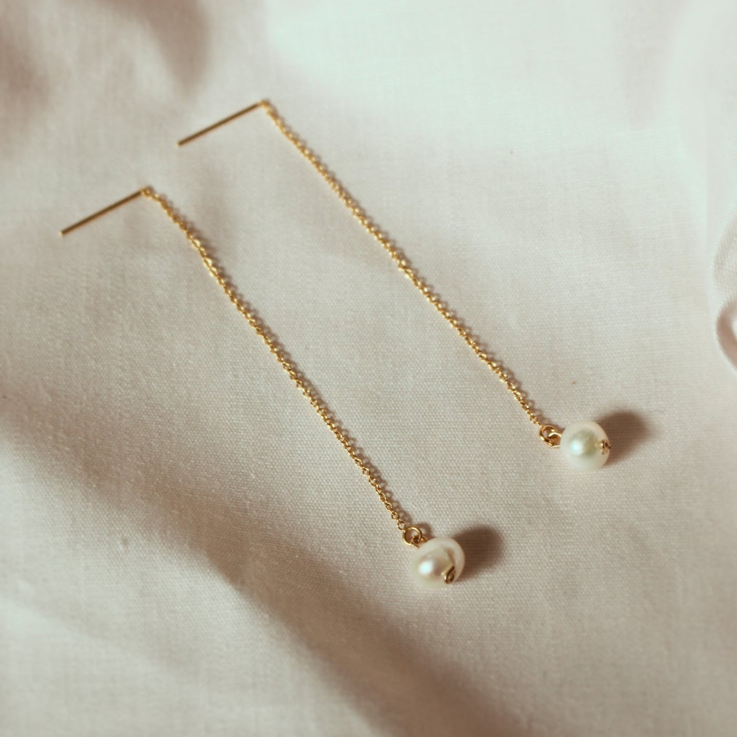 Dangling pearl earrings - Long Threader Pearls Earrings in 14kGF · gold earrings