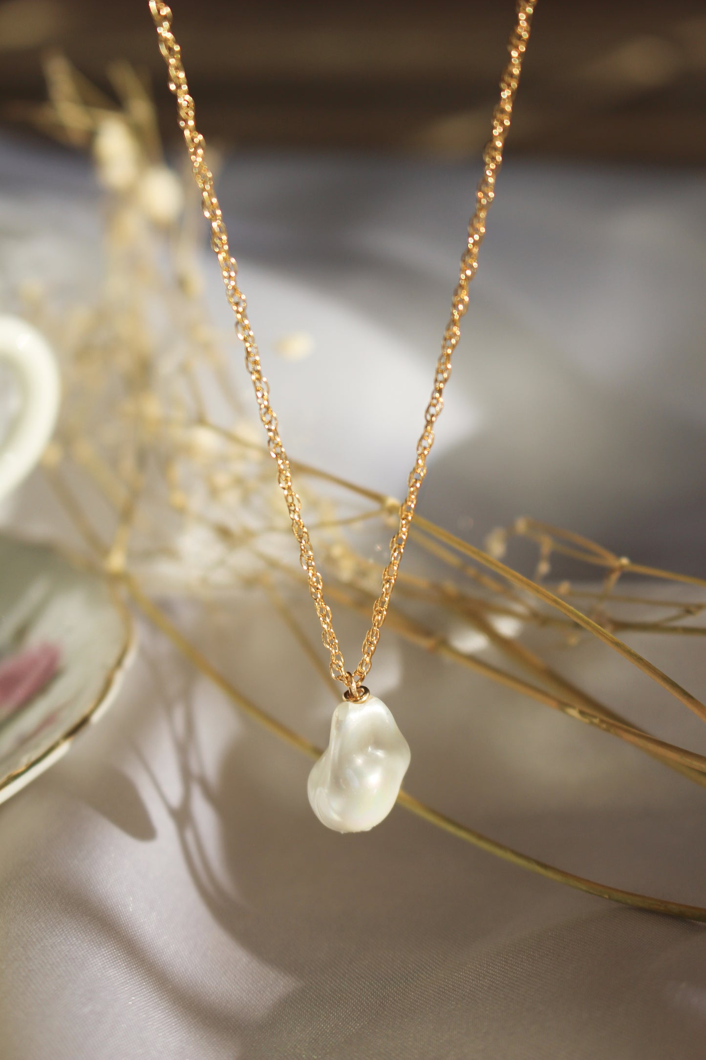 MUSE - Collier Corde Irrégulière Gold Filled 14K et Perles Baroques
