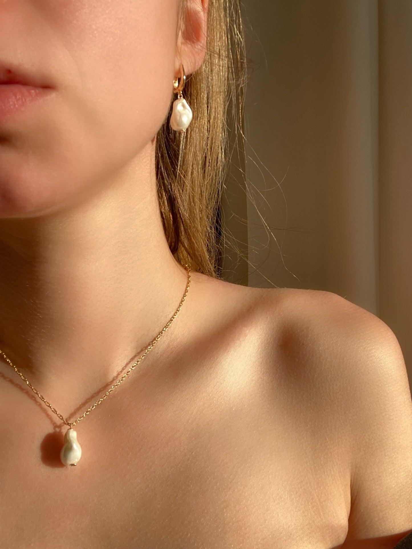 MUSE - 14K Gold and Vegan Baroque Pearls Irregular Earrings
