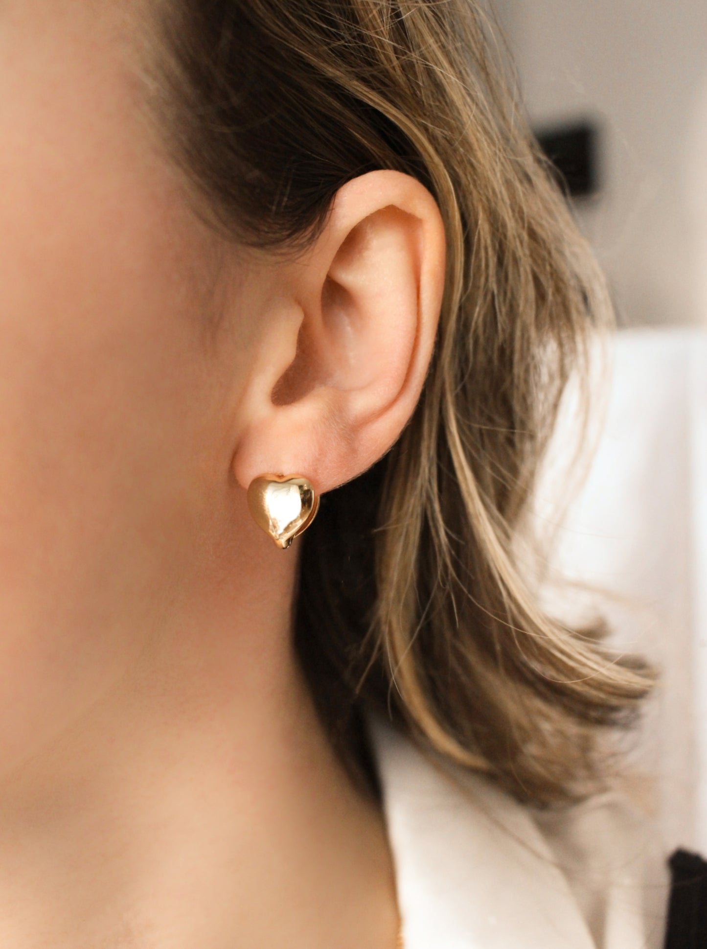 ADORE- Sparkling 14K Gold Tiny Hoop Heart Earrings Studs For Valentine · 12mm · Dainty Simple Huggies · Lightweight · Gold Earrings
