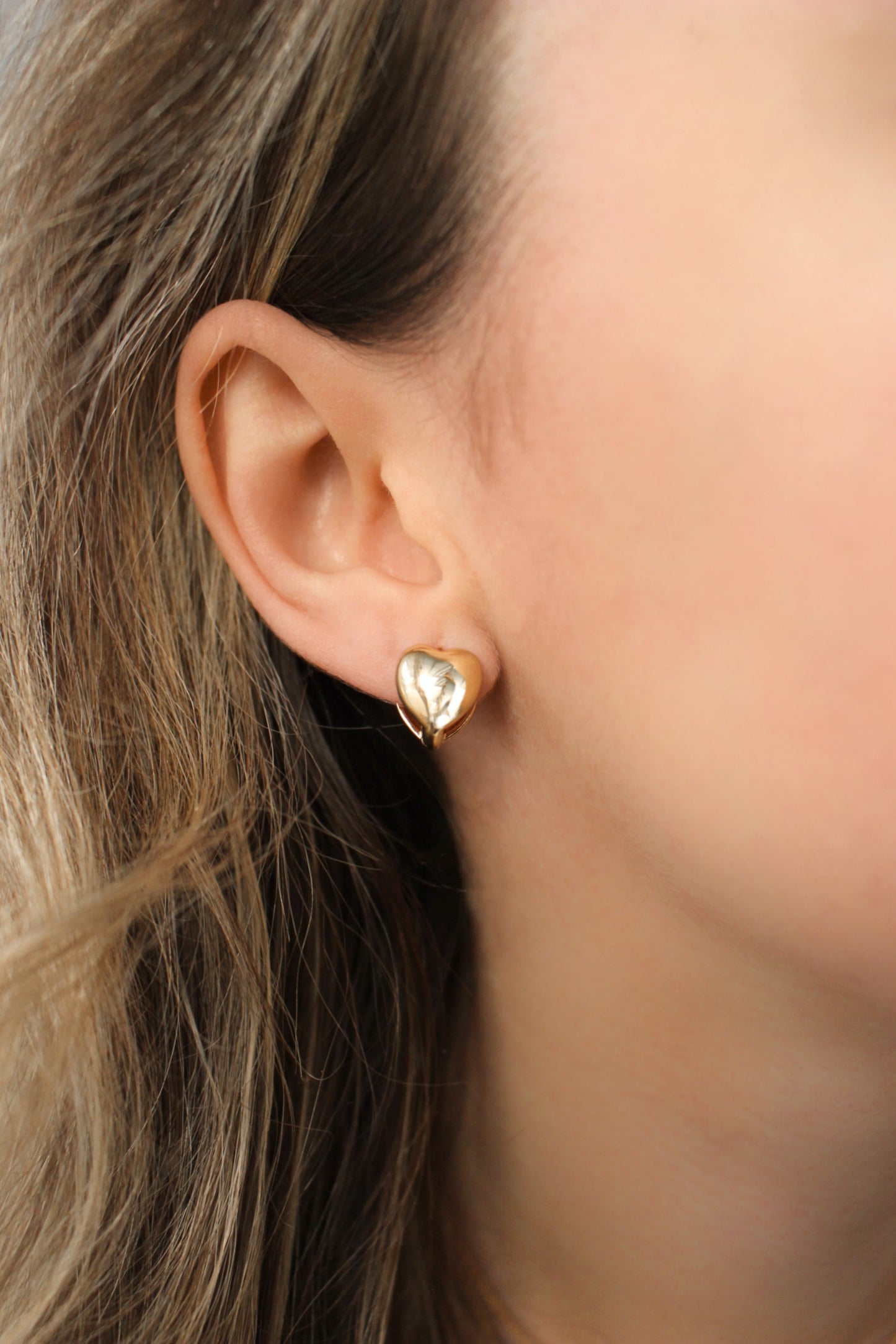 ADORE- Sparkling 14K Gold Tiny Hoop Heart Earrings Studs For Valentine · 12mm · Dainty Simple Huggies · Lightweight · Gold Earrings