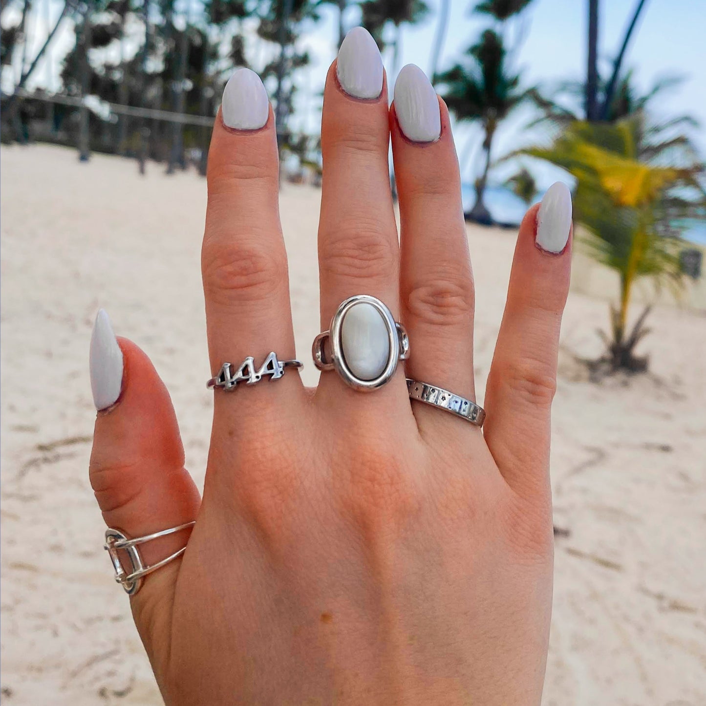 925 Sterling Silver Oval Geometric Natural Shell Ring