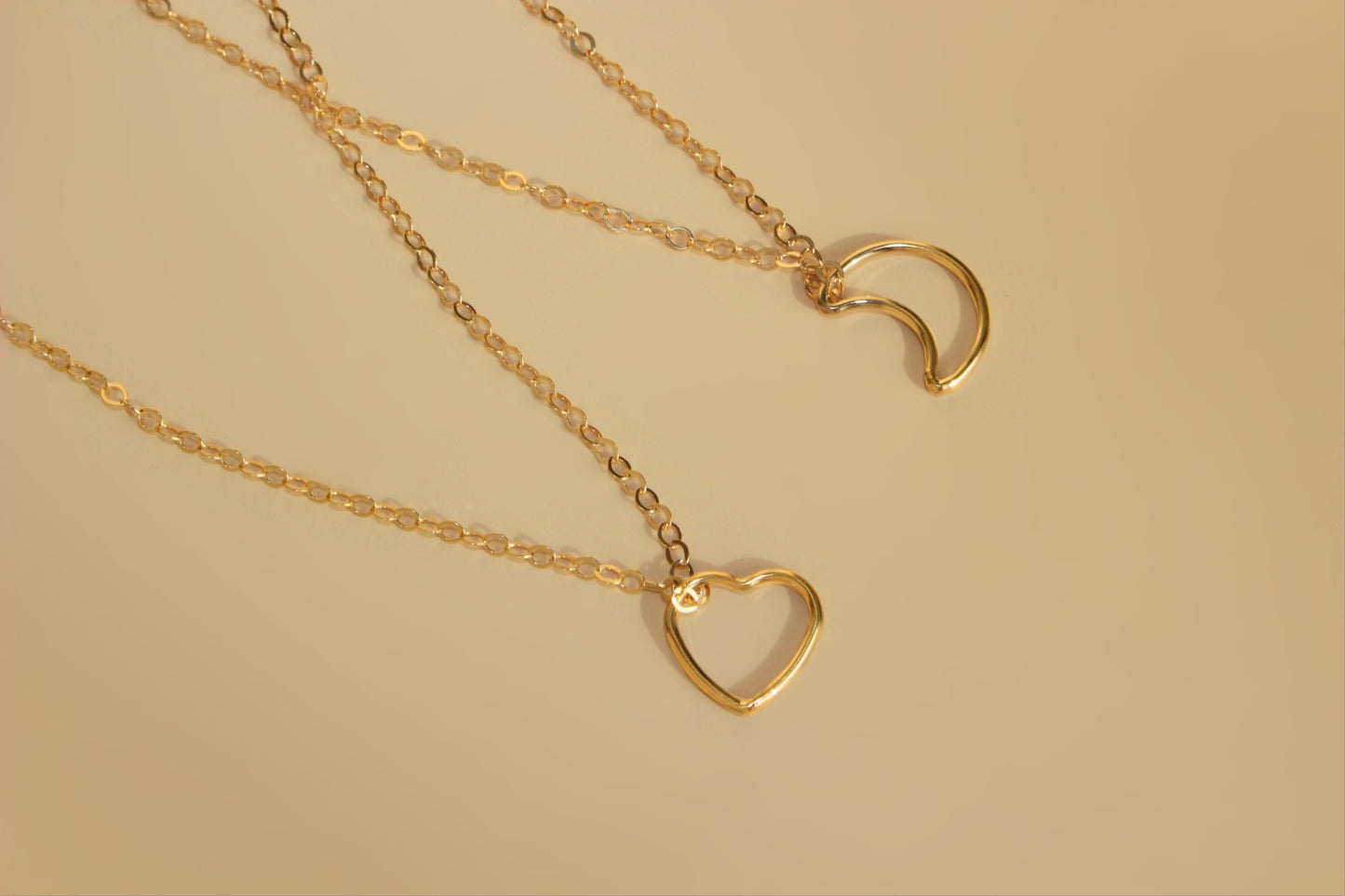 Moon or Heart wire catcher ∙ 14K Gold Filled Necklace ∙ Moon pendant charm necklace