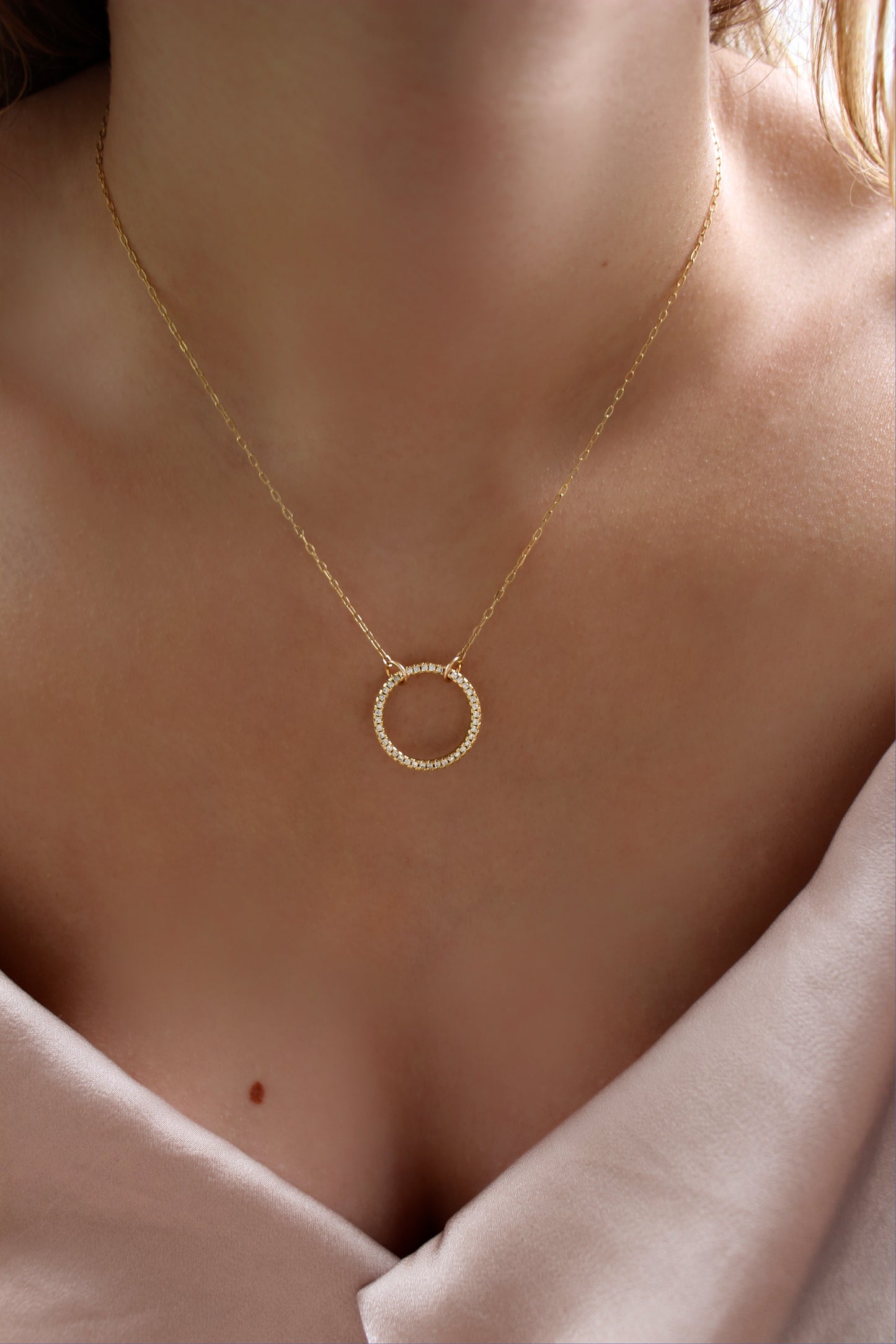 ORIELLE - 14K Gold Fill Rhinestone Necklace ∙ Gold necklace for woman ∙ Dainty Gold Circle ∙ Minimalist Necklace ∙ Shiny Necklace