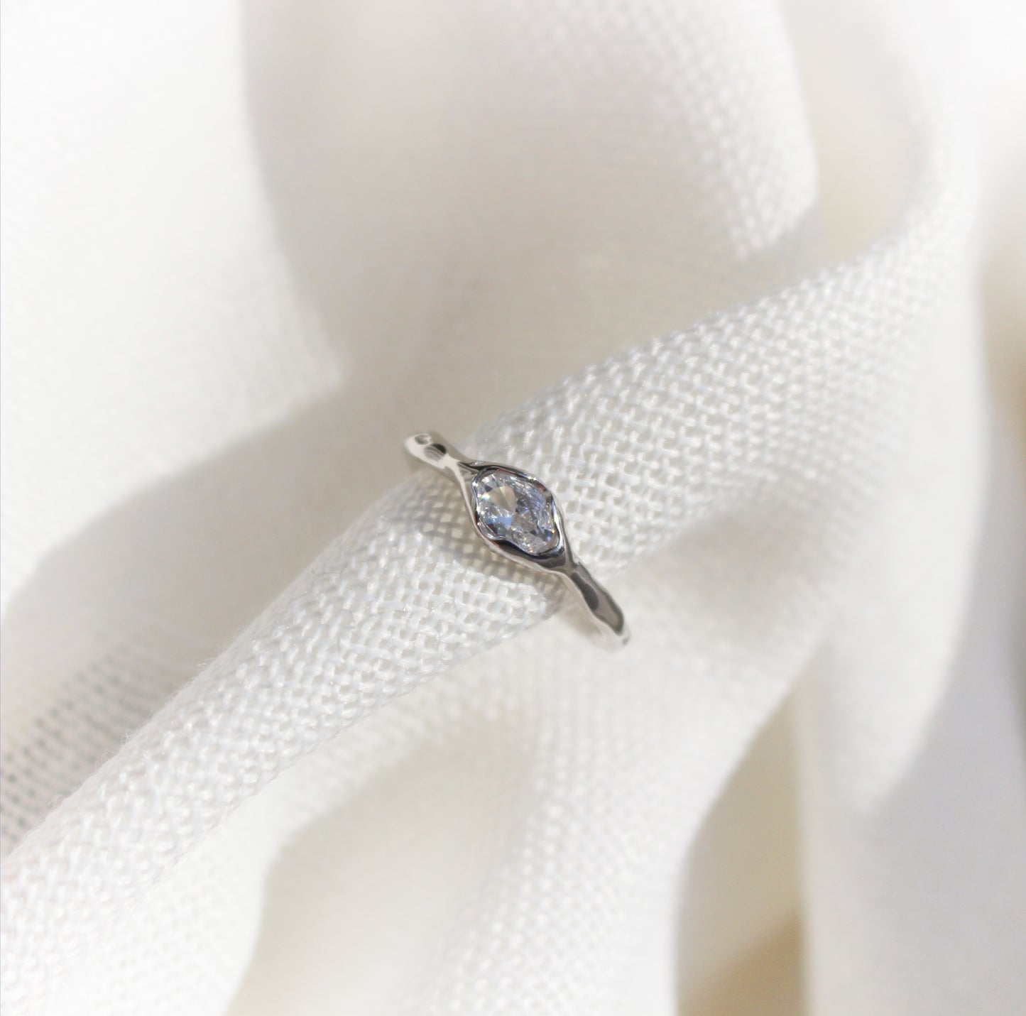 Waterproof ∙ Sparkling Zirconia Ring in 925 sterling silver ∙ Water Element ∙ Adjustable Ring ∙ Silver Iregular Nontarnish