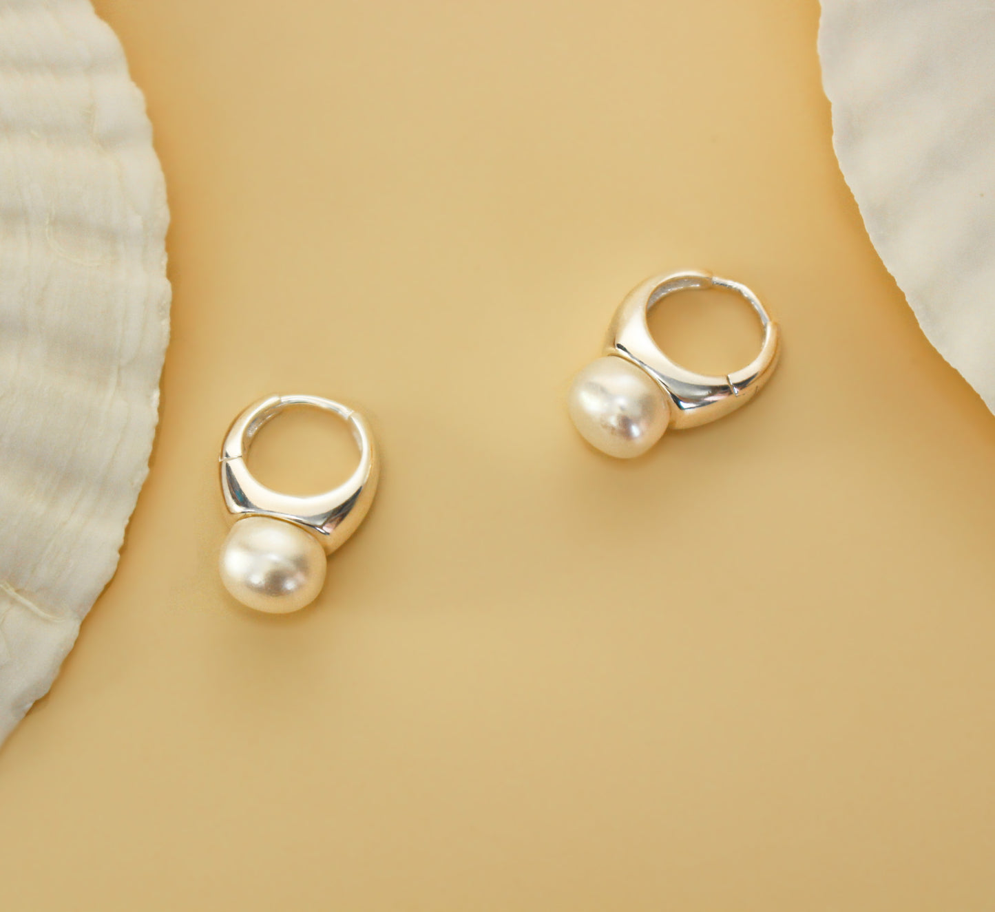 Pearl Hoop Earrings in 925 sterling silver · Fashion Women Earrings Silver Clip