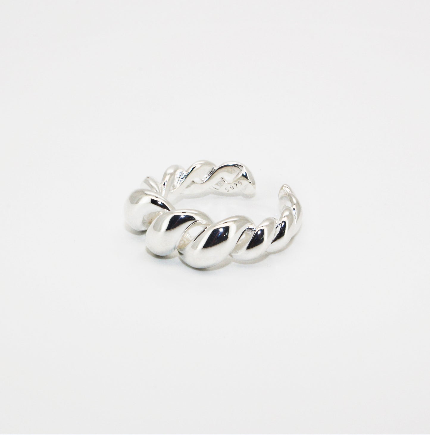 CROISSANT ∙ 925 Sterling Silver Ribbon Ring ∙ Candy Ring ∙ Twisted Gold Ring ∙ Unique Solid Silver Signet ∙ Adjustable Ring Creation Megane