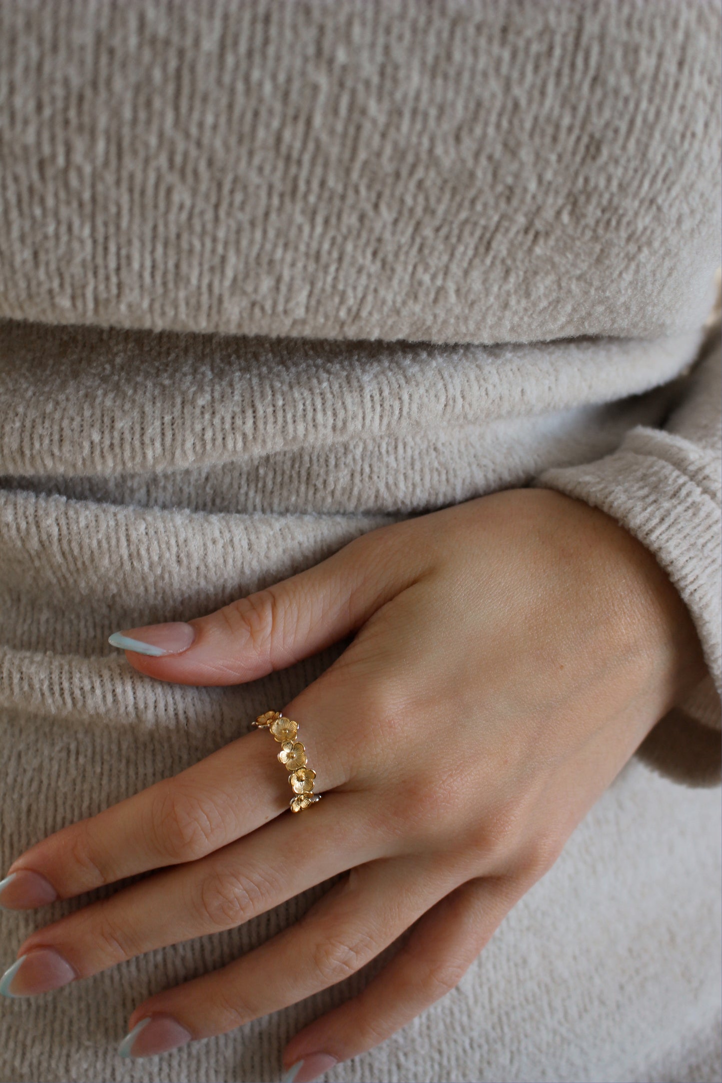 DAISY ∙ 925 Sterling Silver Flower Ring ∙18k Gold Ring ∙ Thick Band ∙ Adjustable Ring ∙ Gift for Mom ∙ Creation Megane