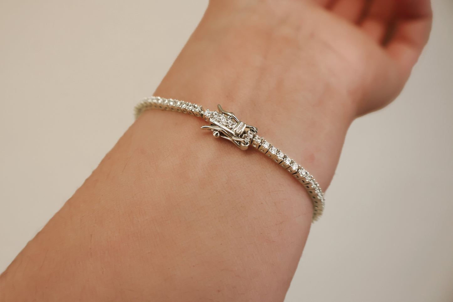 Minimalist Heart Tennis Bracelet in Silver Plated