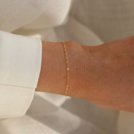 14k Gold Filled Cable Chain Bracelet ∙ Minimalist Custom Bracelet Length ∙ Gift for her ∙ Bridesmaid Gift ∙ 1.6mm ∙ Gold Tiny Bracelet