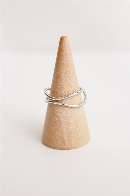 925 Sterling Silver Wavy Ring ∙ Dainty Interweaving Ring