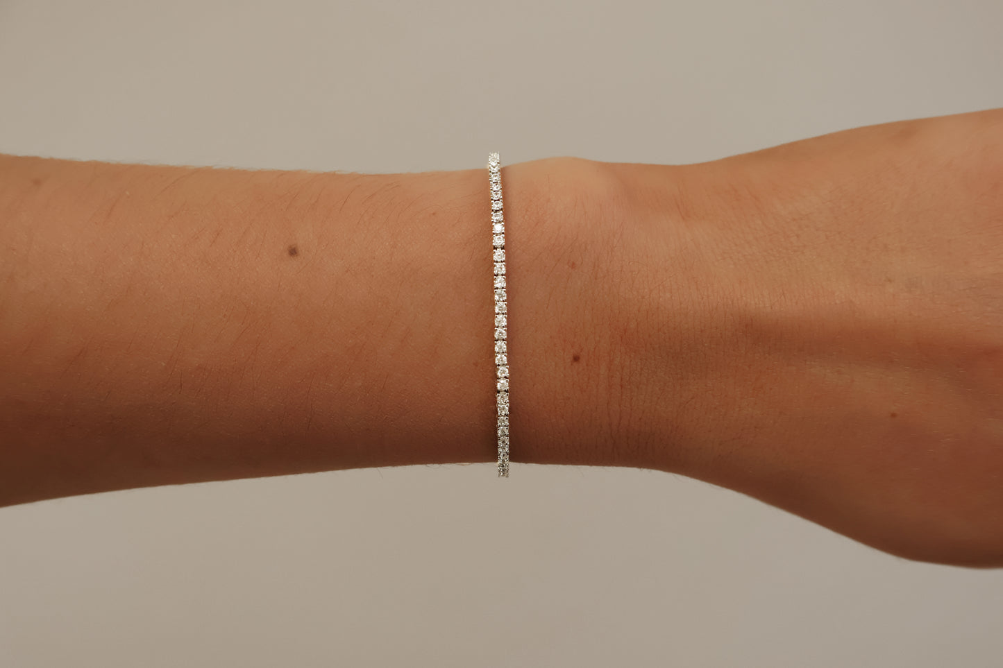 Minimalist Heart Tennis Bracelet in Silver Plated