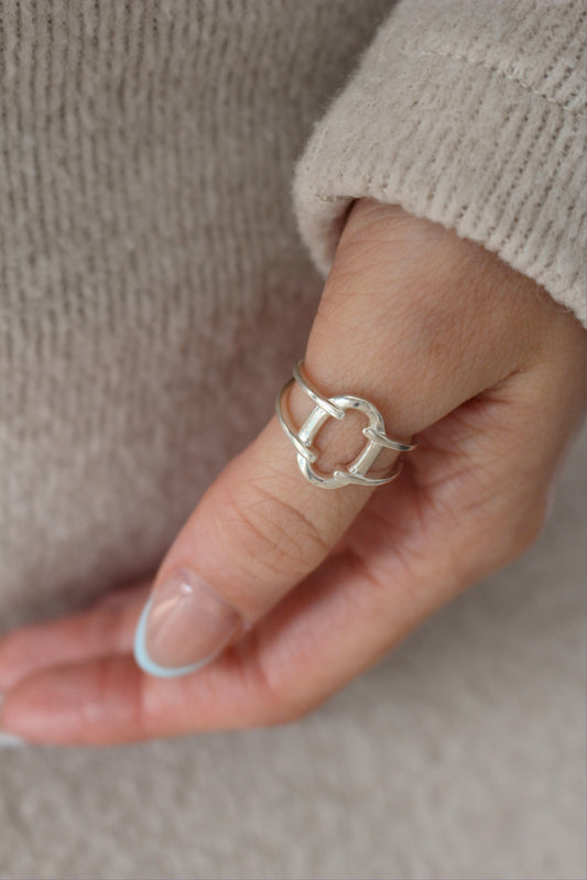 Chunky Circle Knot Ring in Solid 925 Sterling Silver ∙ Thumb Rings for Woman