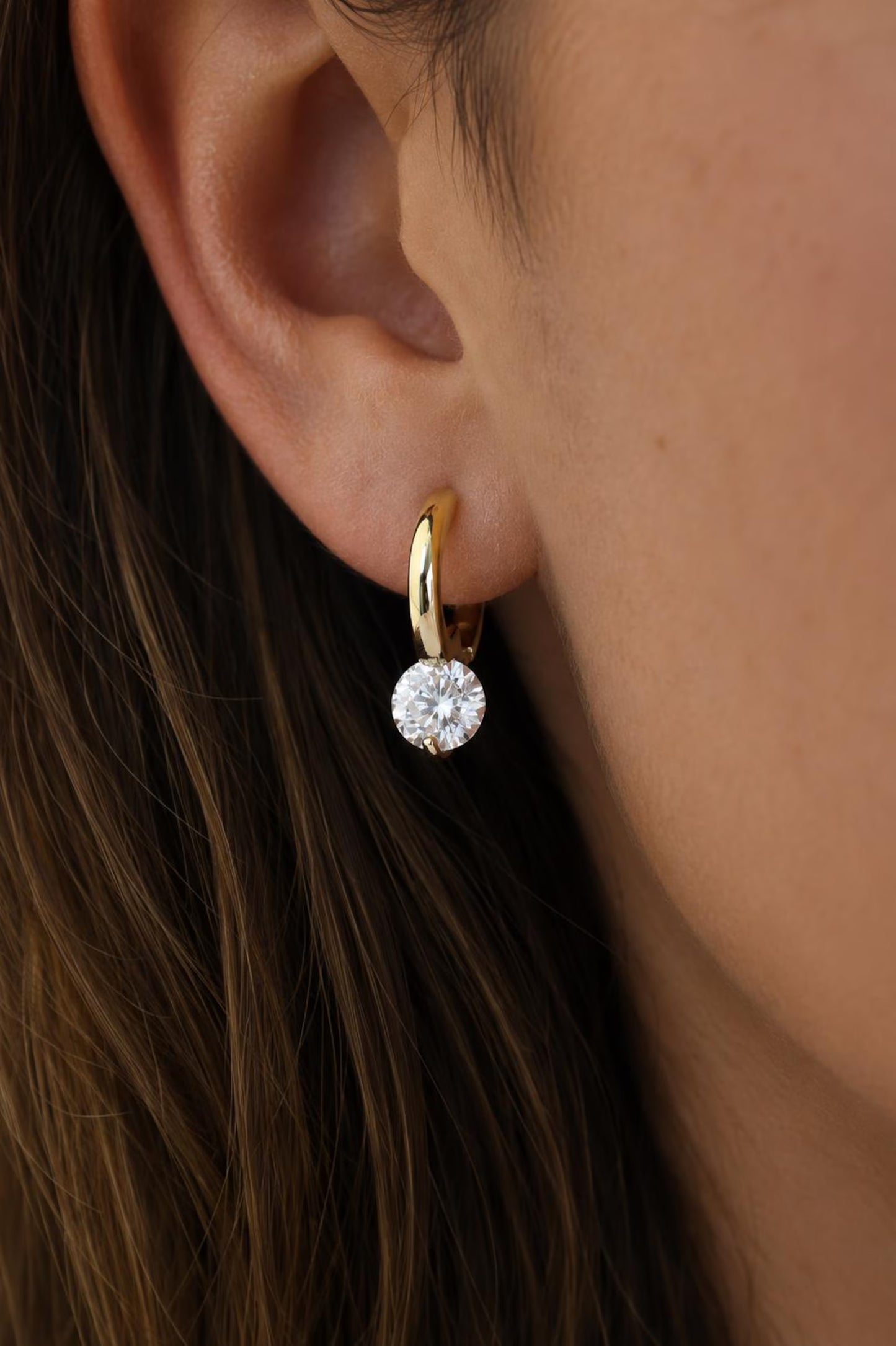 Certified VVS1 Moissanite Huggie Hoop Earrings ∙ Round Cut Diamond-Look Earrings