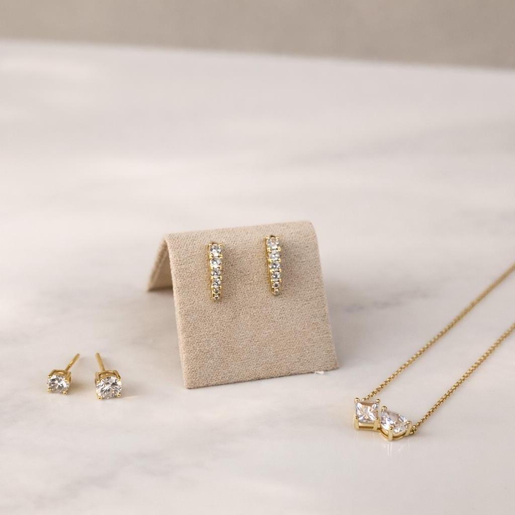 Toi et Moi Aesthetic Dainty Cubic Zirconia Necklace 925 Silver Gold · Pendant Necklace with Emerald Cut & Teardrop Gemstones