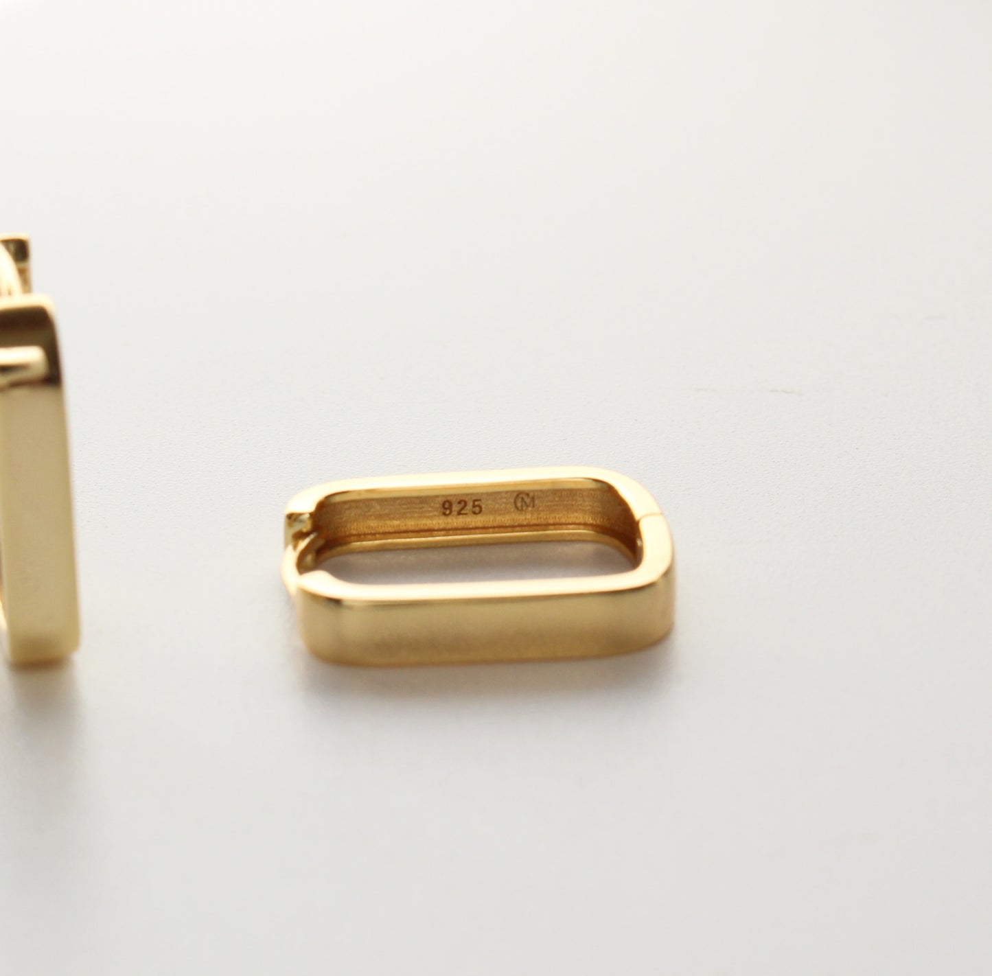 Boucles d'oreilles Or Vermeil 18k Waterproof ∙ Hypoallergene ∙ Créoles rectangulaire∙ Anneaux ovales