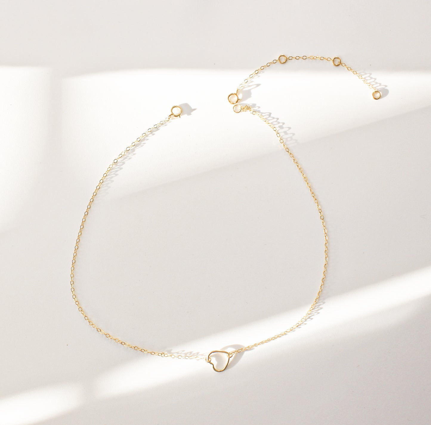Fine 14k gold filled heart wire necklace ∙ Gold fill heart choker ∙ Gift bridesmaid sister friend ∙ Gold filled