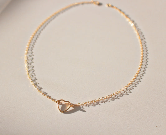 Fine 14k gold filled heart wire necklace ∙ Gold fill heart choker ∙ Gift bridesmaid sister friend ∙ Gold filled