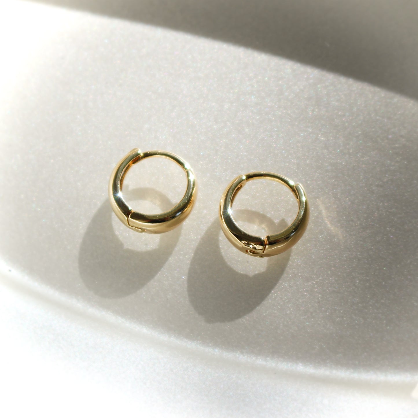 14kt gold hoops earrings in 12mm