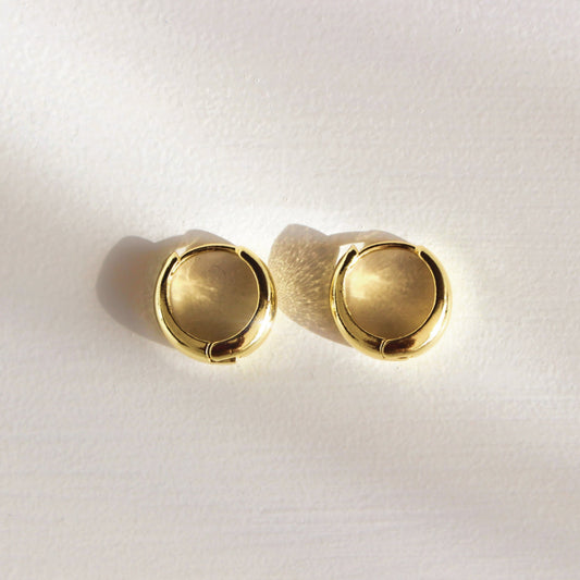 Petites Anneaux en or 24k | Boucles d'oreilles huggies | 15mm | Anneaux rempli d'or minimaliste | 1 paire
