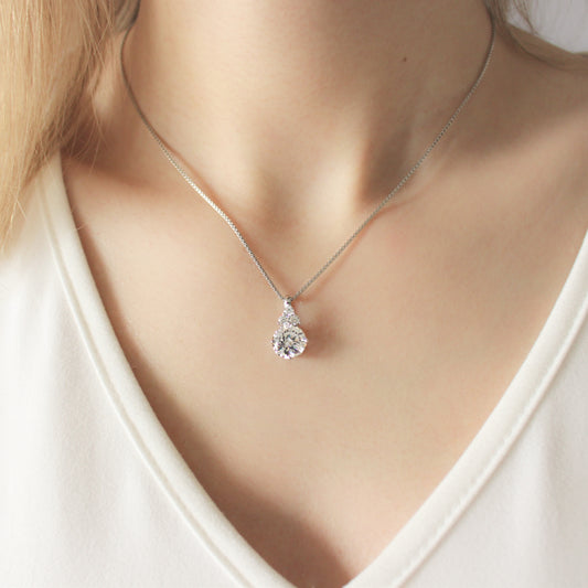 Sparkling necklace with crystal pendant · 925 sterling silver chain