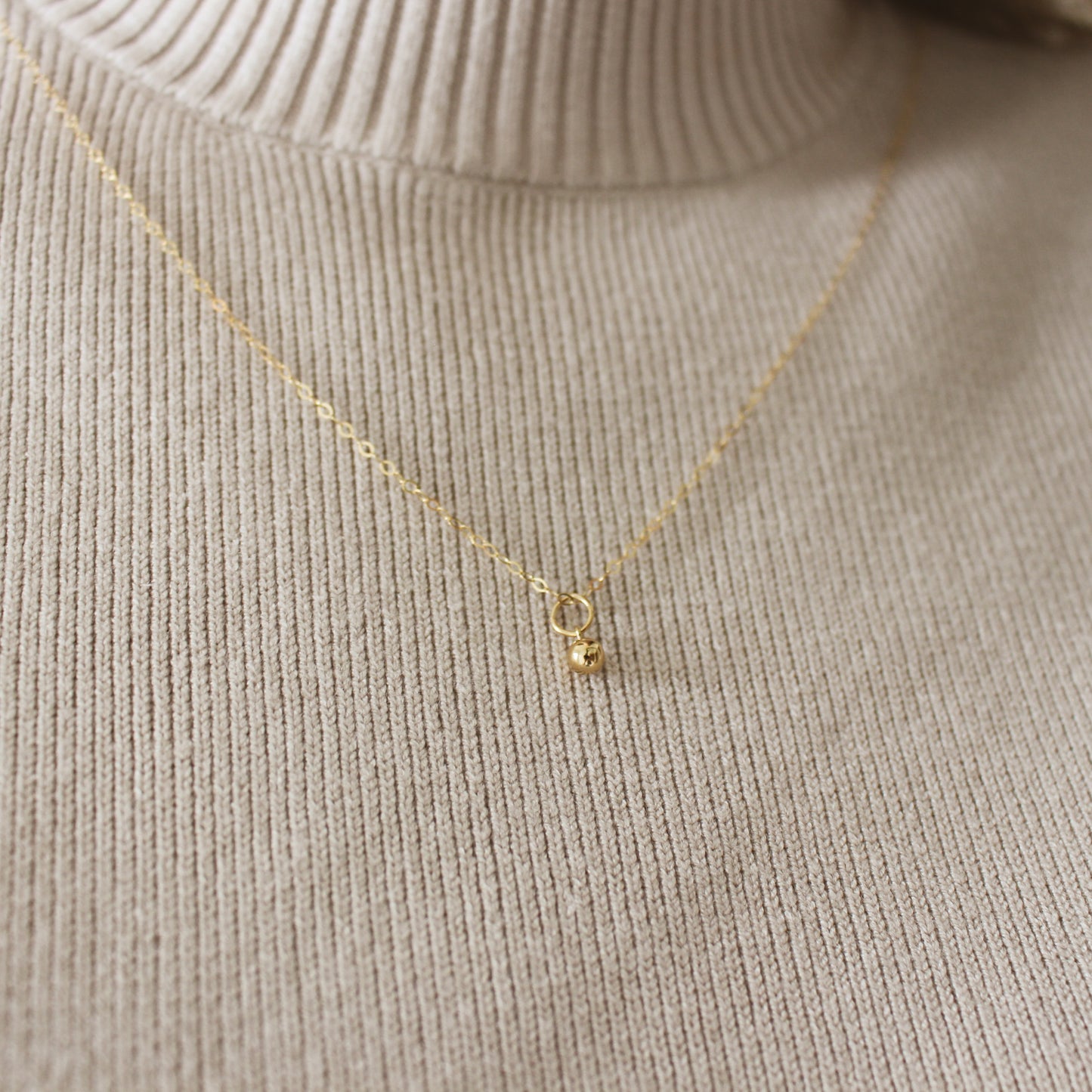 Aesthetic 14K Gold Filled Ball Necklace ∙ 4mm