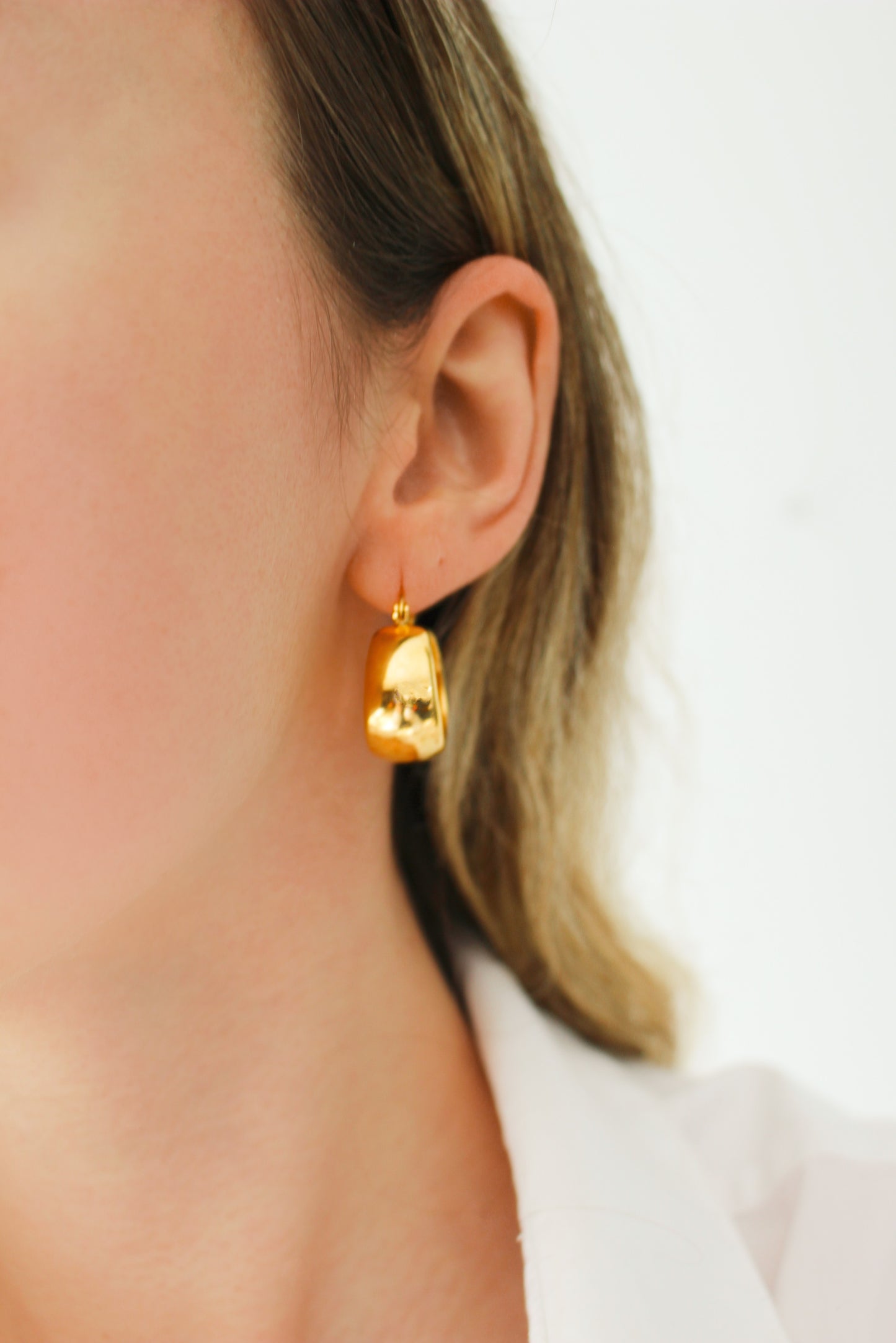 Boucles d'oreilles créoles à dôme large 24K | Gros cerceau large