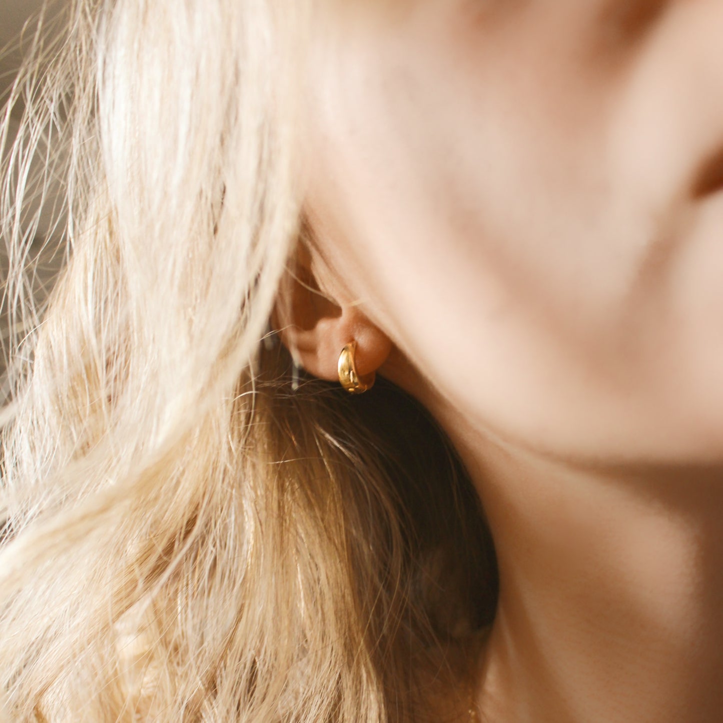 14kt gold hoops earrings in 12mm