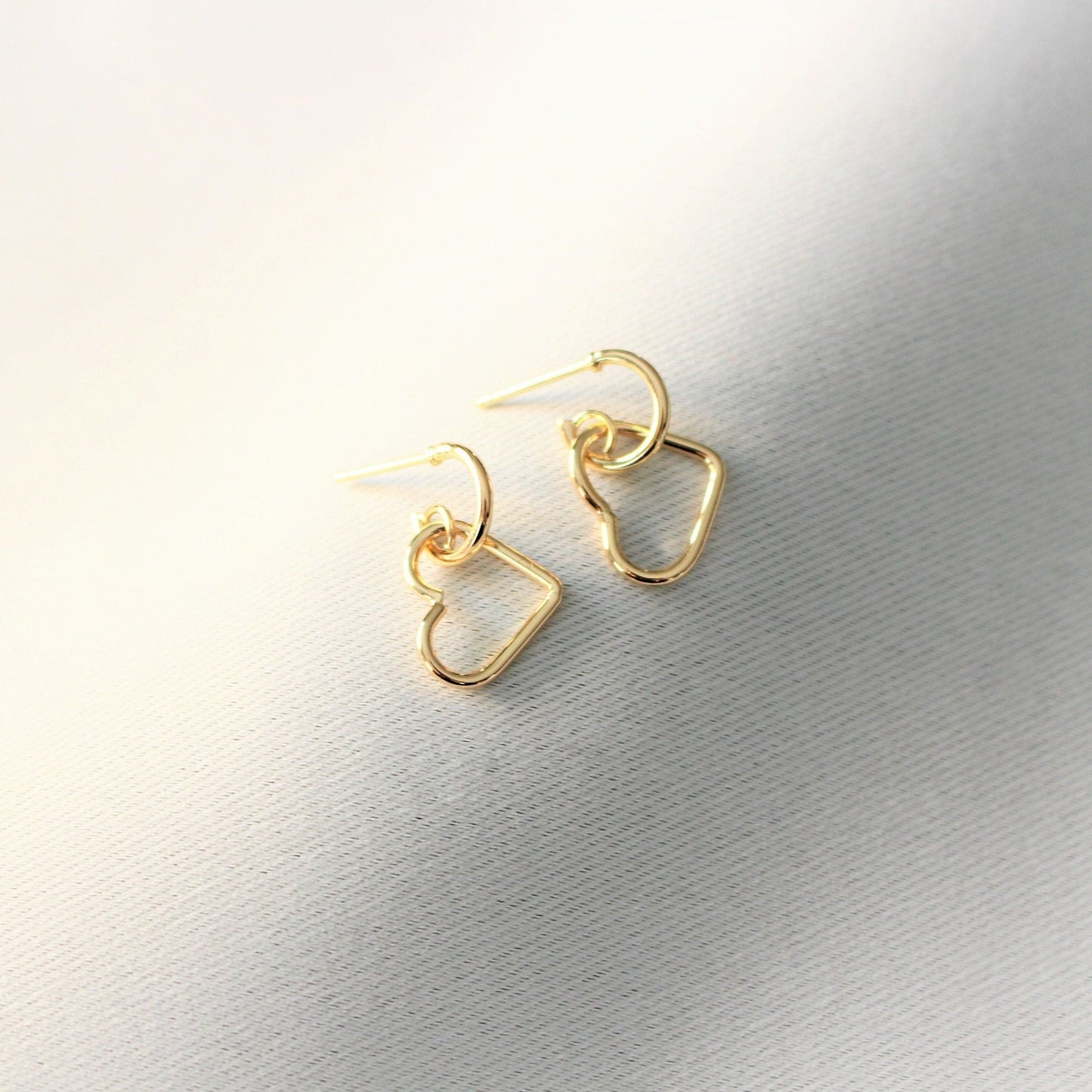 Boucles d'oreilles fil coeur en Gold Fill 18 carats