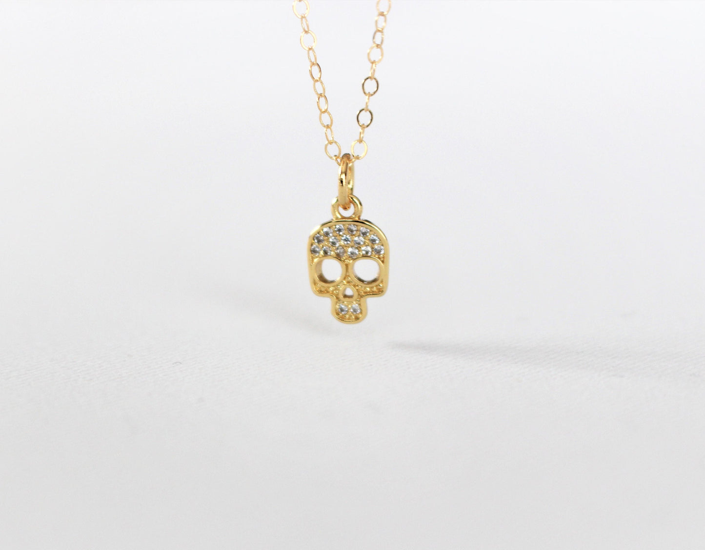 Dainty Skull Necklace ∙ 14k Gold filled chain ∙ Shiny charm pendant skull