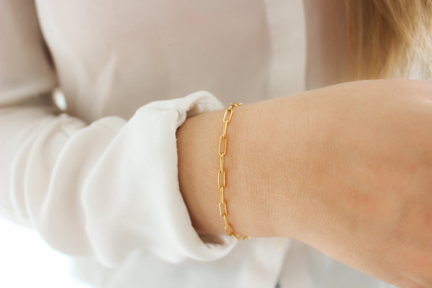 14k gold fill Paperclip Bracelet ∙ 3x8.8mm ∙ Rectangle Link Chain ∙ Sturdy Minimalist Bracelet For Her ∙ Chunky Bracelet ∙ Trendy Jewelry