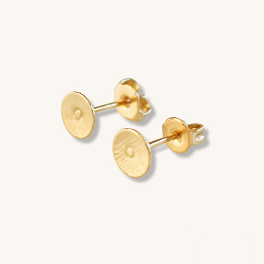 6 or 8 mm round gold stud earrings | Circle Stud Round Tack Disc