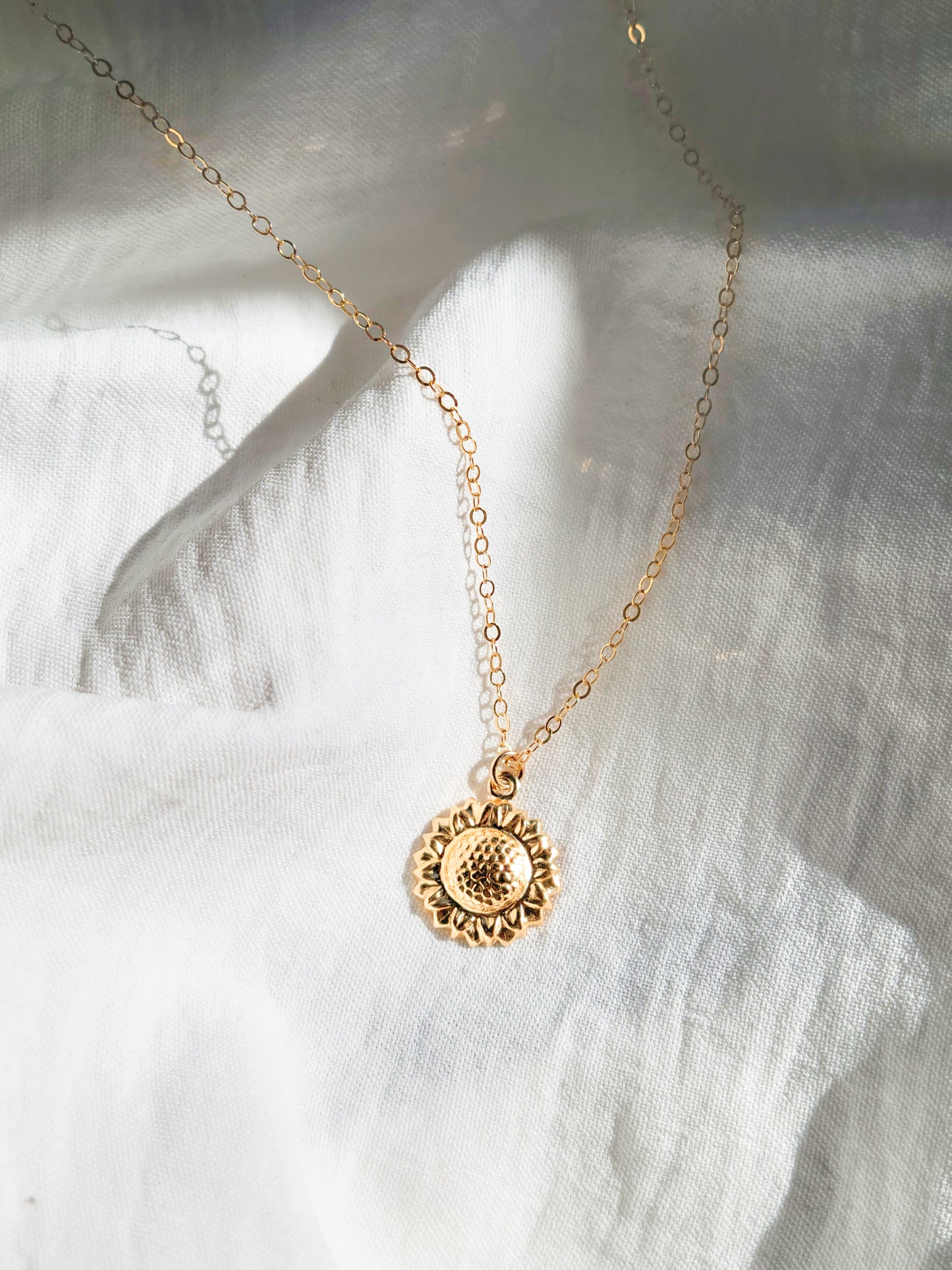 Sunflower - 14K Gold Filled Necklace ∙ Flower Necklace pendant ∙ Daisy Necklace